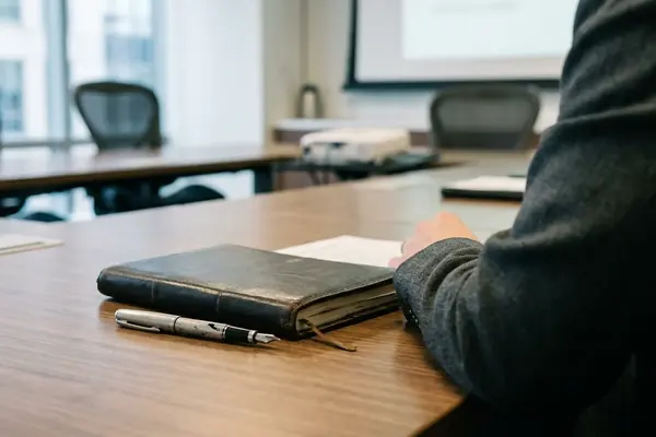 The Floq Method Is Not a Productivity System—and That Matters